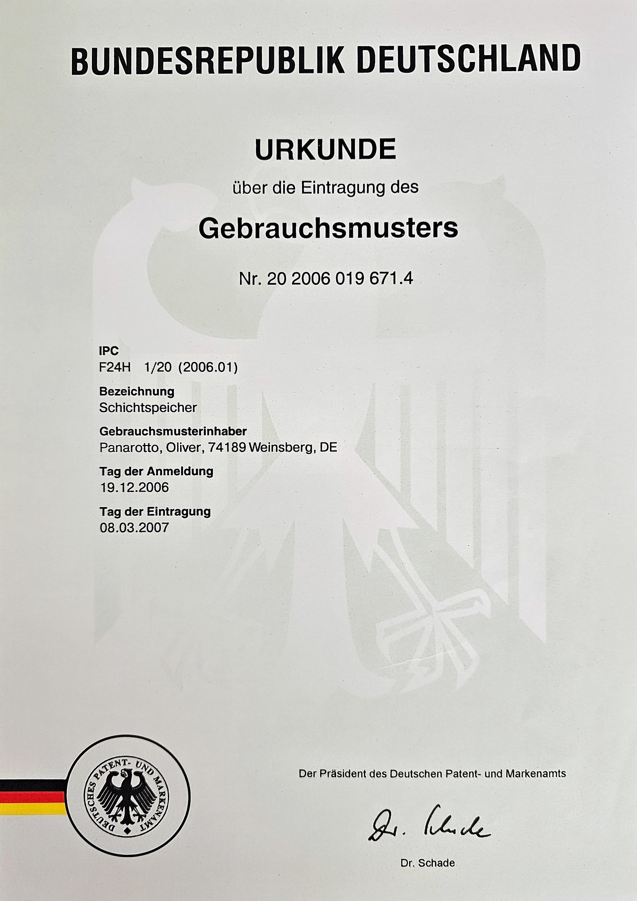 Gebrauchsmuster: Schichtspeicher